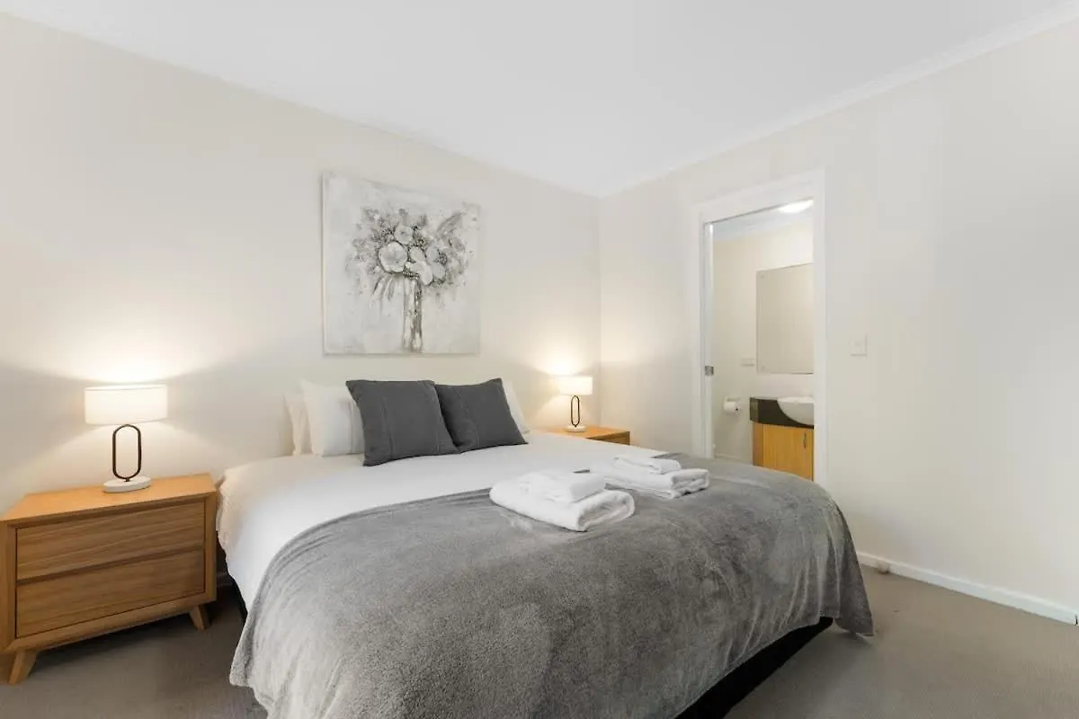 Central 3Br Apt Parking Wifi Netflix Adelaide